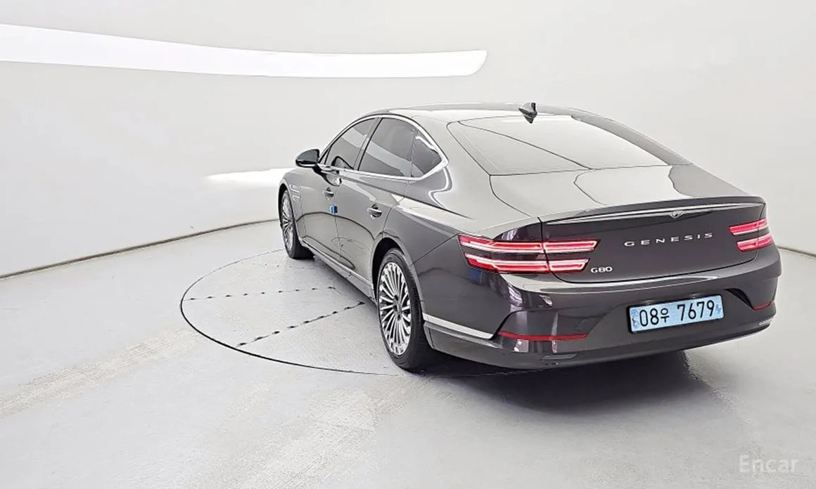 Фото 4 - Genesis G80