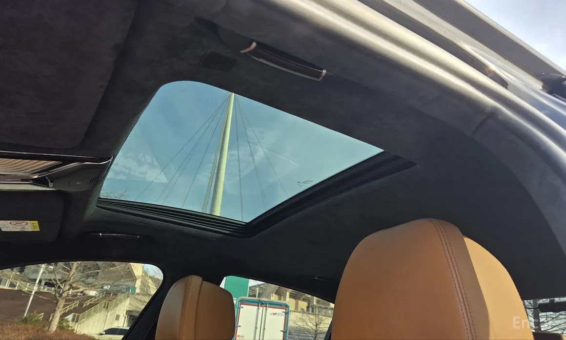 Фото 18 - BMW 7 Series