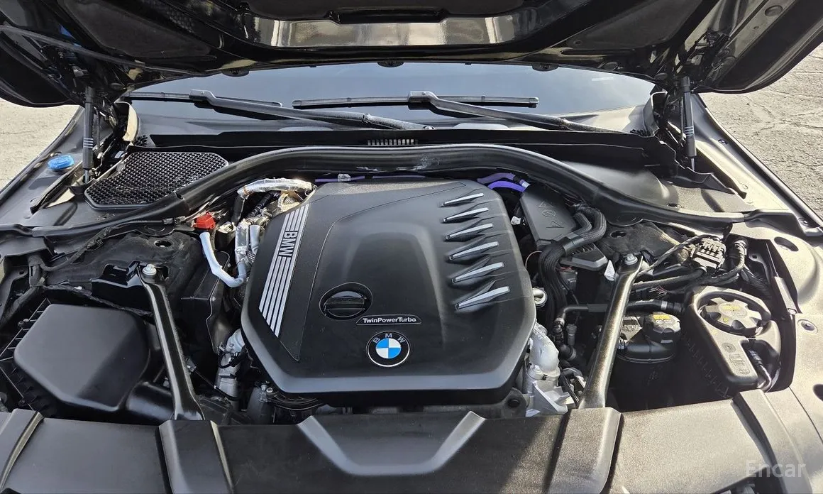 Фото 6 - BMW 7 Series