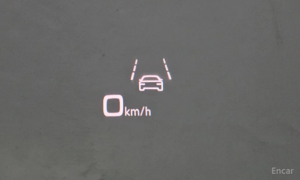 Фото 17 - Audi e-tron