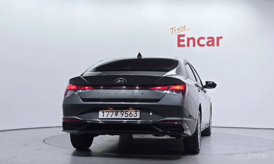 Фото 4 - Hyundai Avante