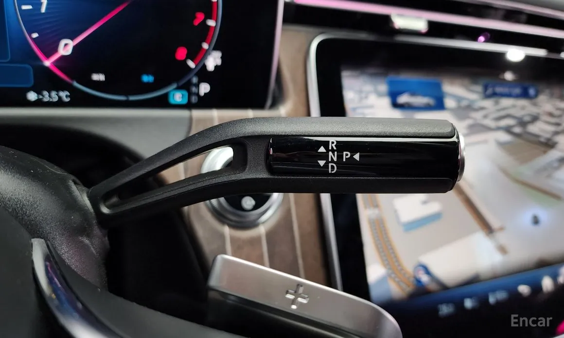 Фото 9 - Mercedes-Benz E-Class