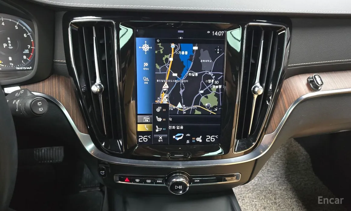 Фото 14 - Volvo V60