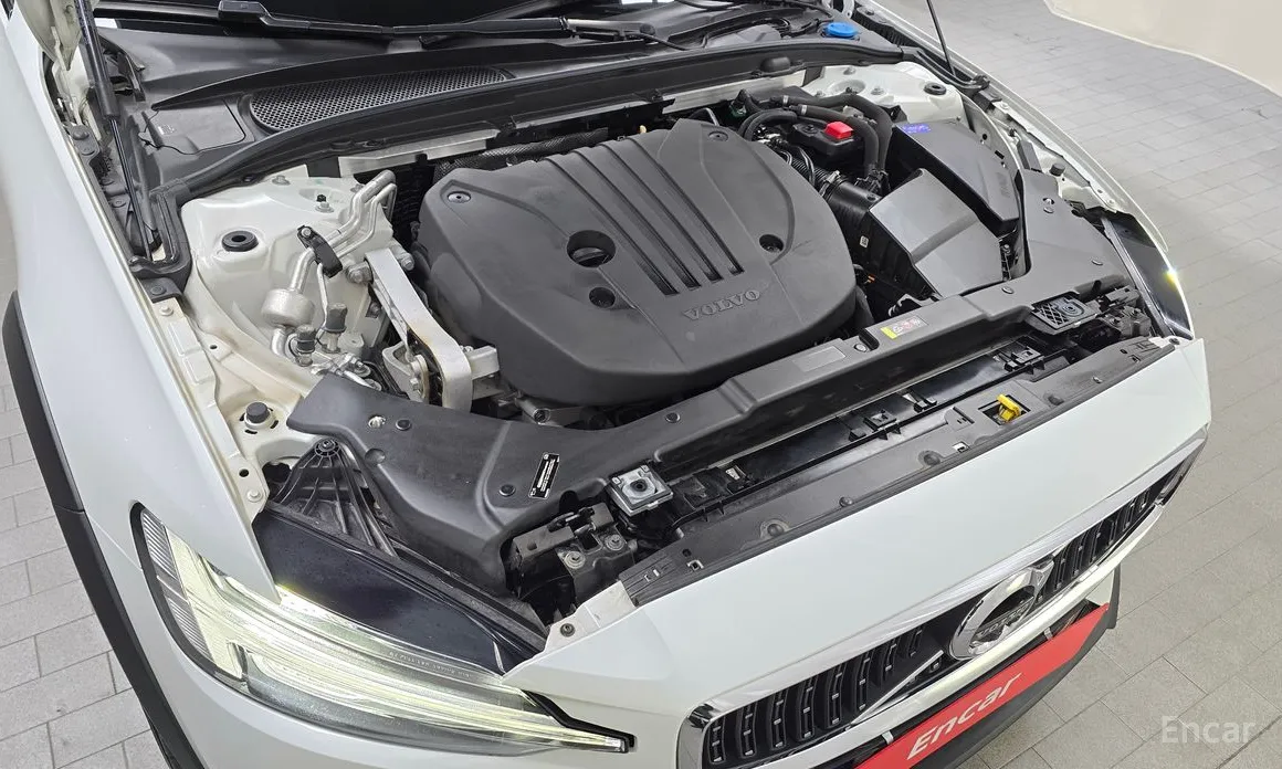 Фото 6 - Volvo V60