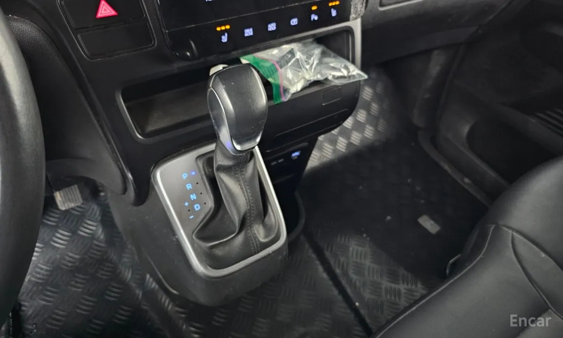 Фото 9 - Hyundai Staria