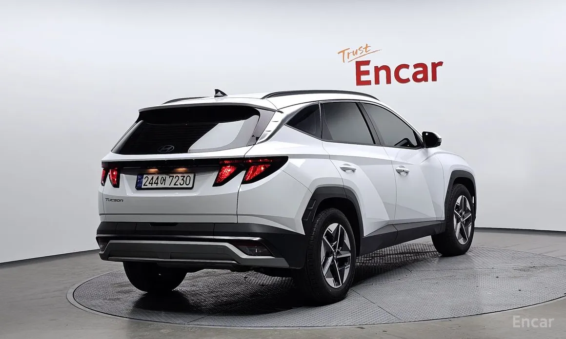 Фото 2 - Hyundai Tucson