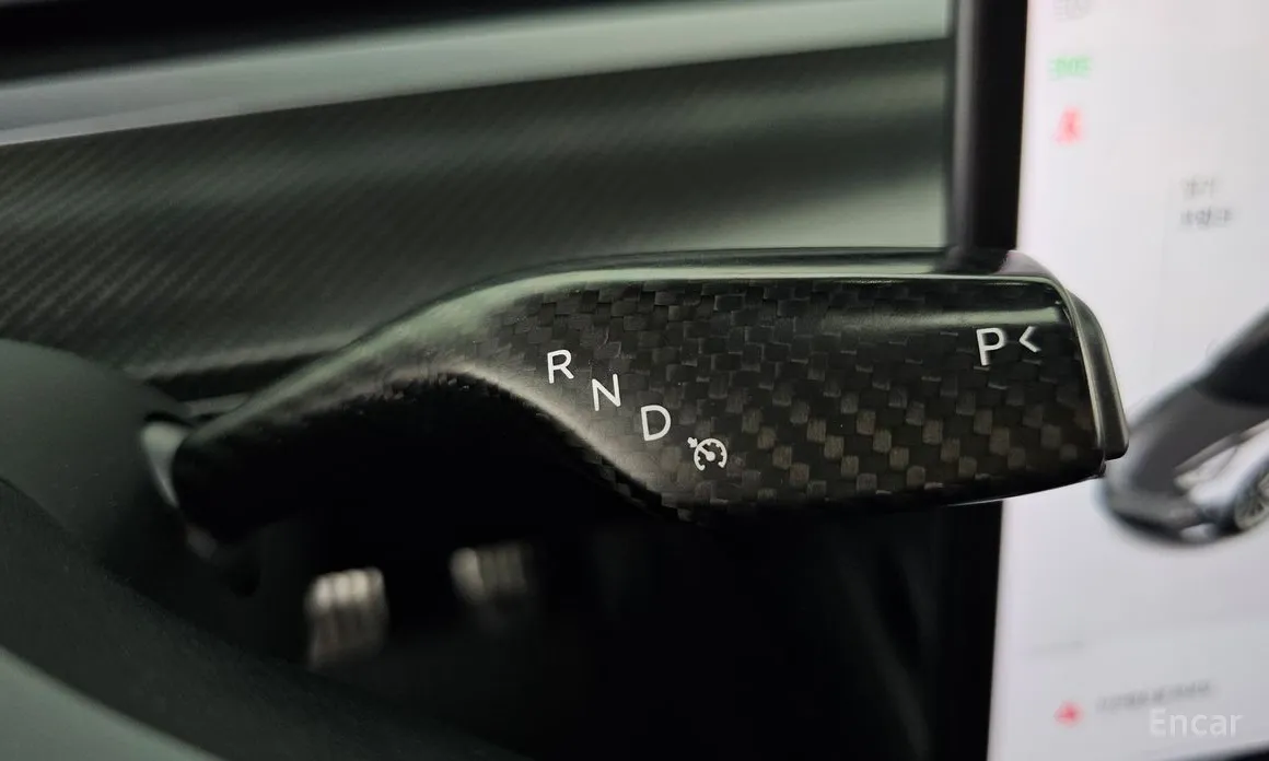 Фото 9 - Tesla Model 3