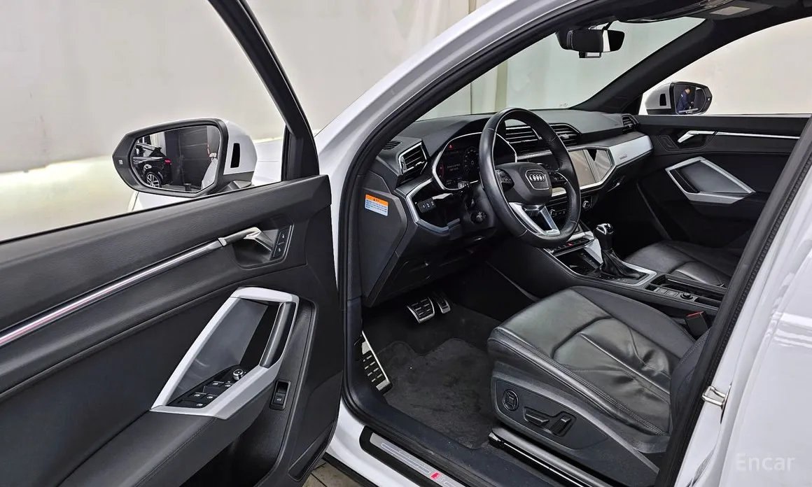 Фото 10 - Audi Q3