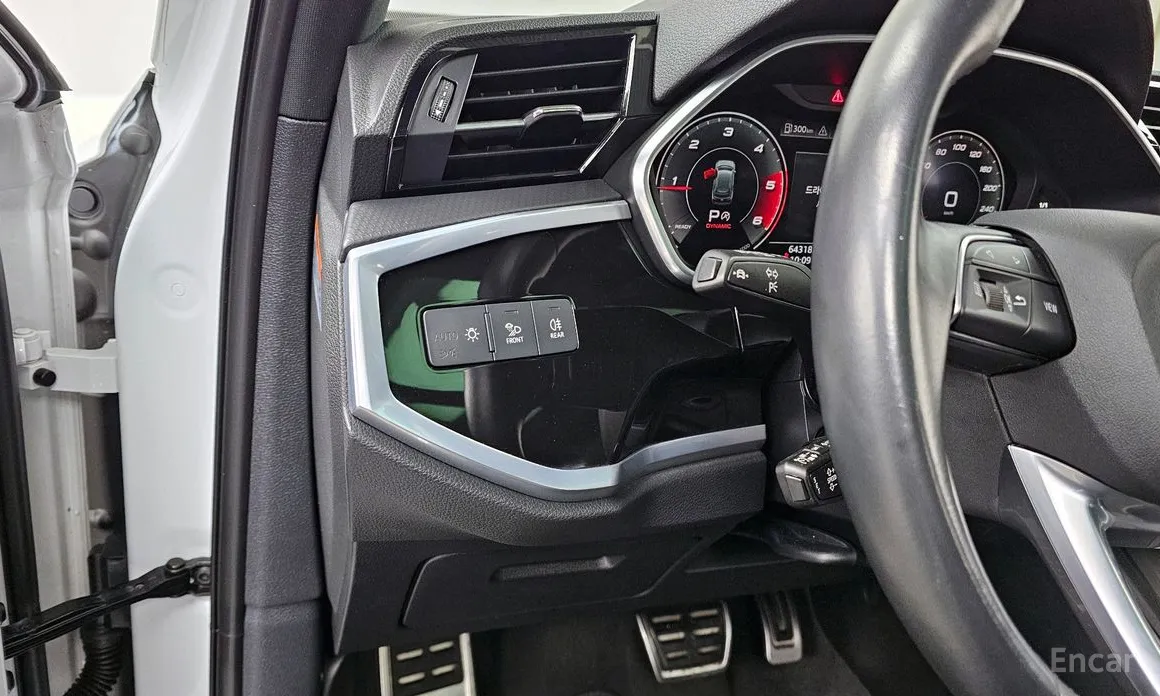 Фото 17 - Audi Q3