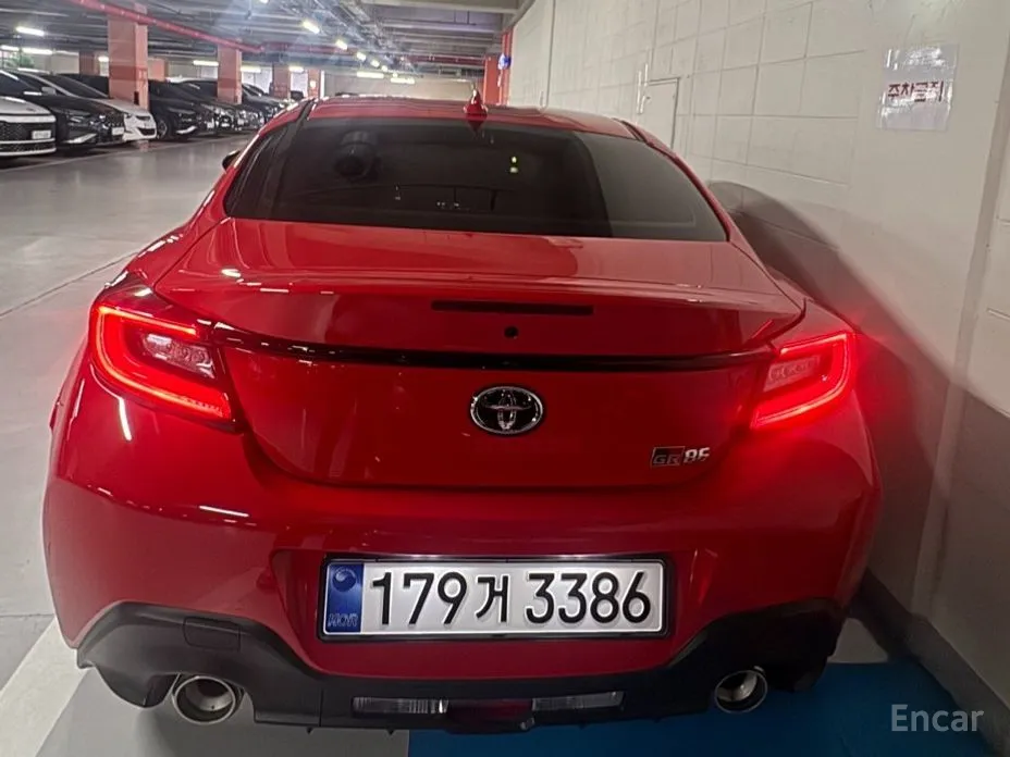 Фото 4 - Toyota 86