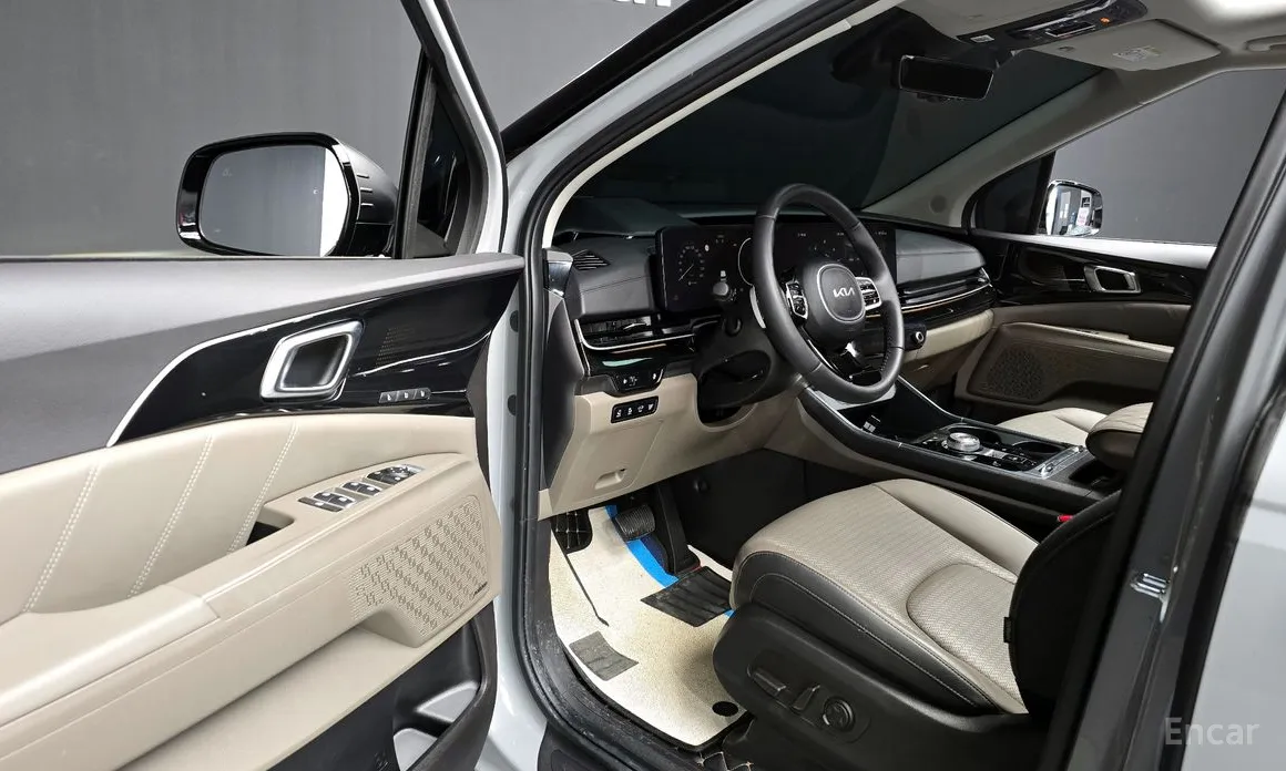 Фото 11 - Kia Carnival