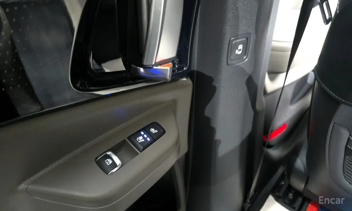 Фото 19 - Kia Carnival