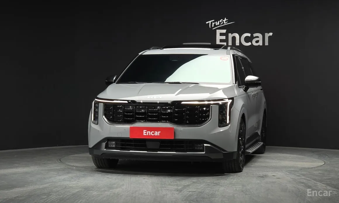 Фото 3 - Kia Carnival