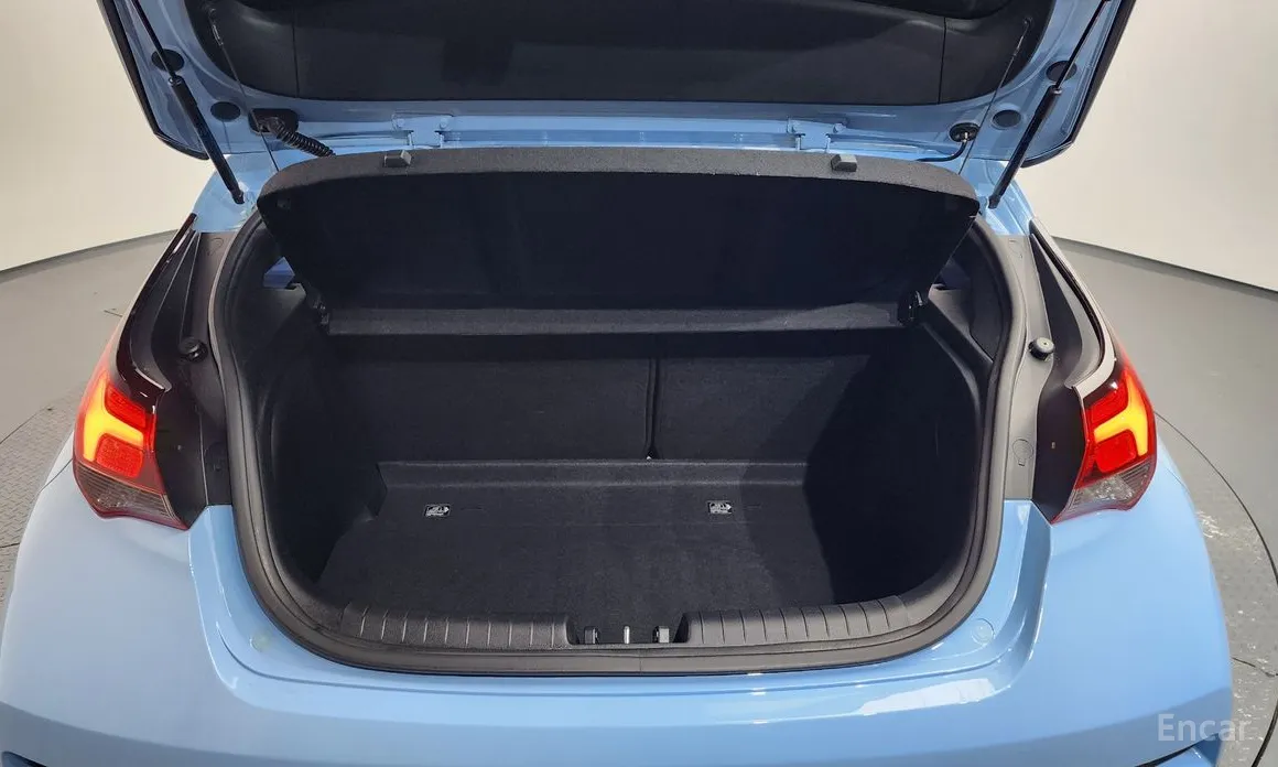 Фото 20 - Hyundai Veloster