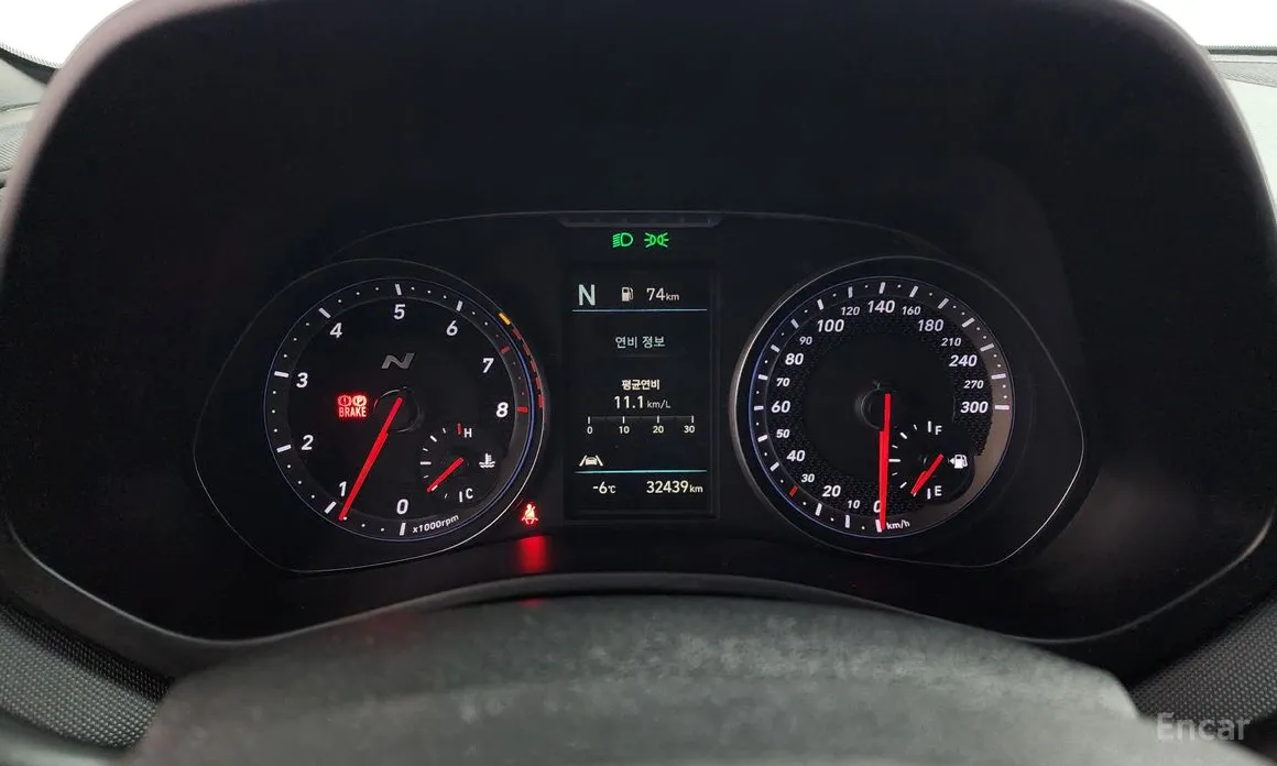 Фото 8 - Hyundai Veloster