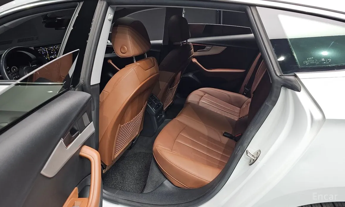 Фото 12 - Audi A5