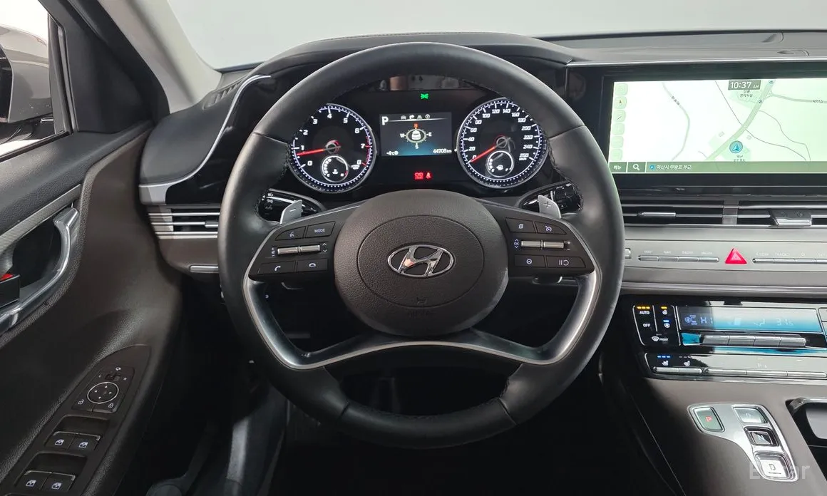 Фото 14 - Hyundai Grandeur