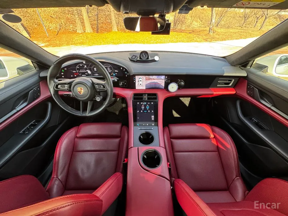 Фото 5 - Porsche Taycan