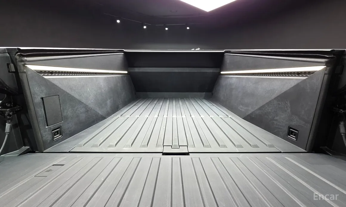 Фото 19 - Tesla Cybertruck