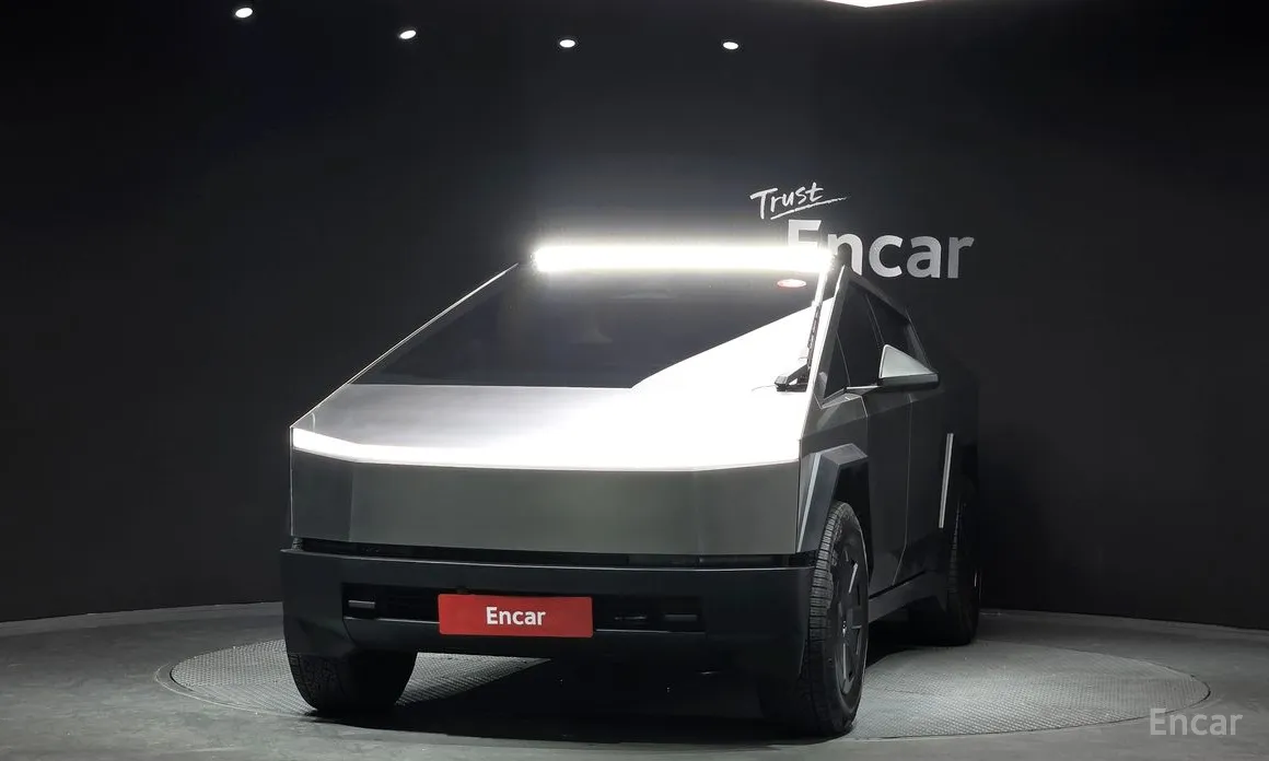 Фото 3 - Tesla Cybertruck