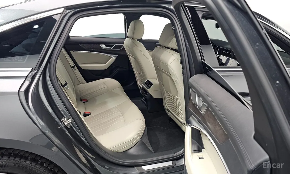 Фото 11 - Audi A6