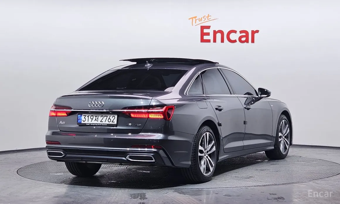 Фото 2 - Audi A6