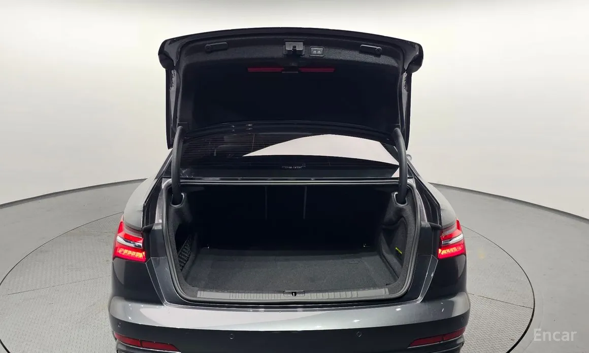 Фото 20 - Audi A6