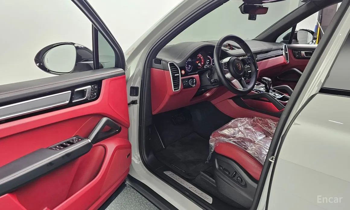 Фото 10 - Porsche Cayenne