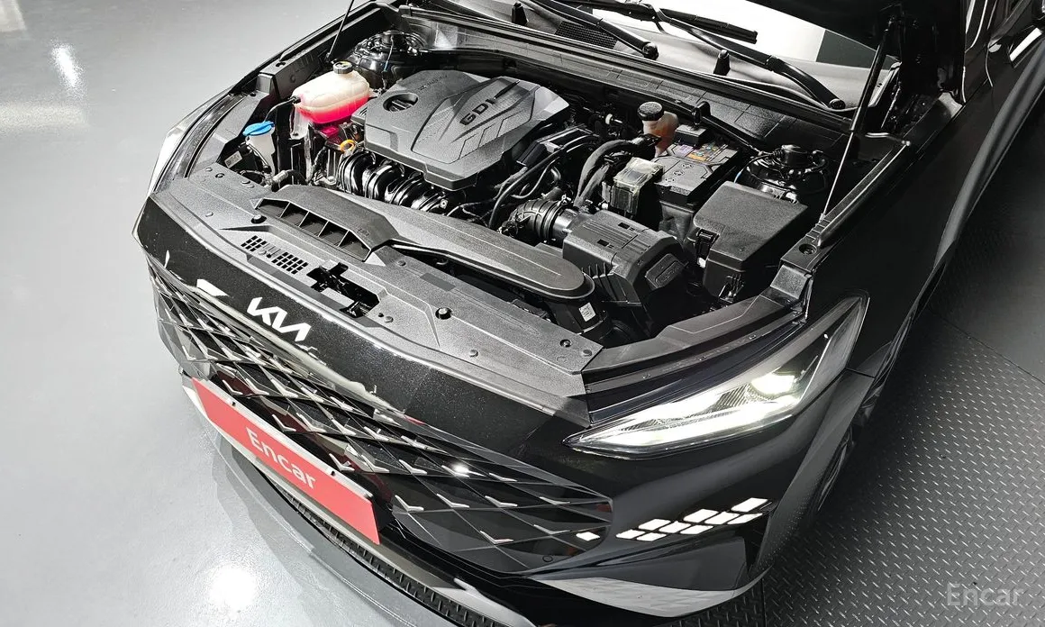 Photo 6 - Kia K8
