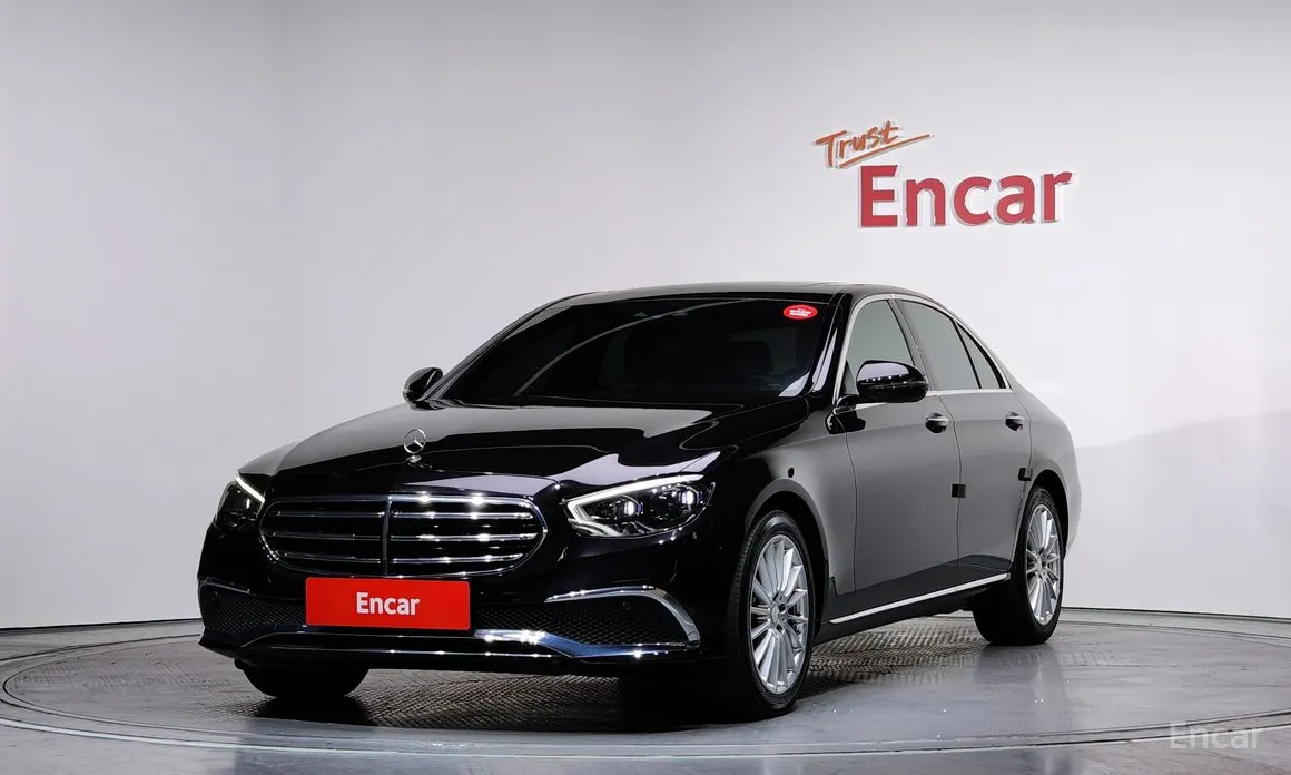 Фото 1 - Mercedes-Benz E-Class