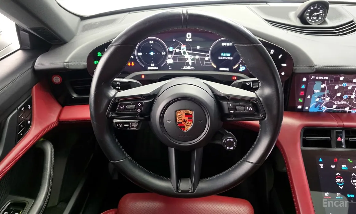 Фото 13 - Porsche Taycan