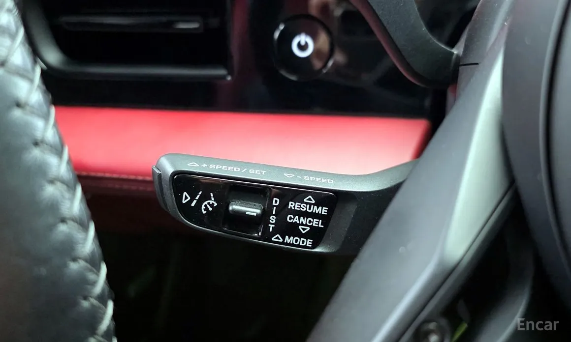 Фото 17 - Porsche Taycan