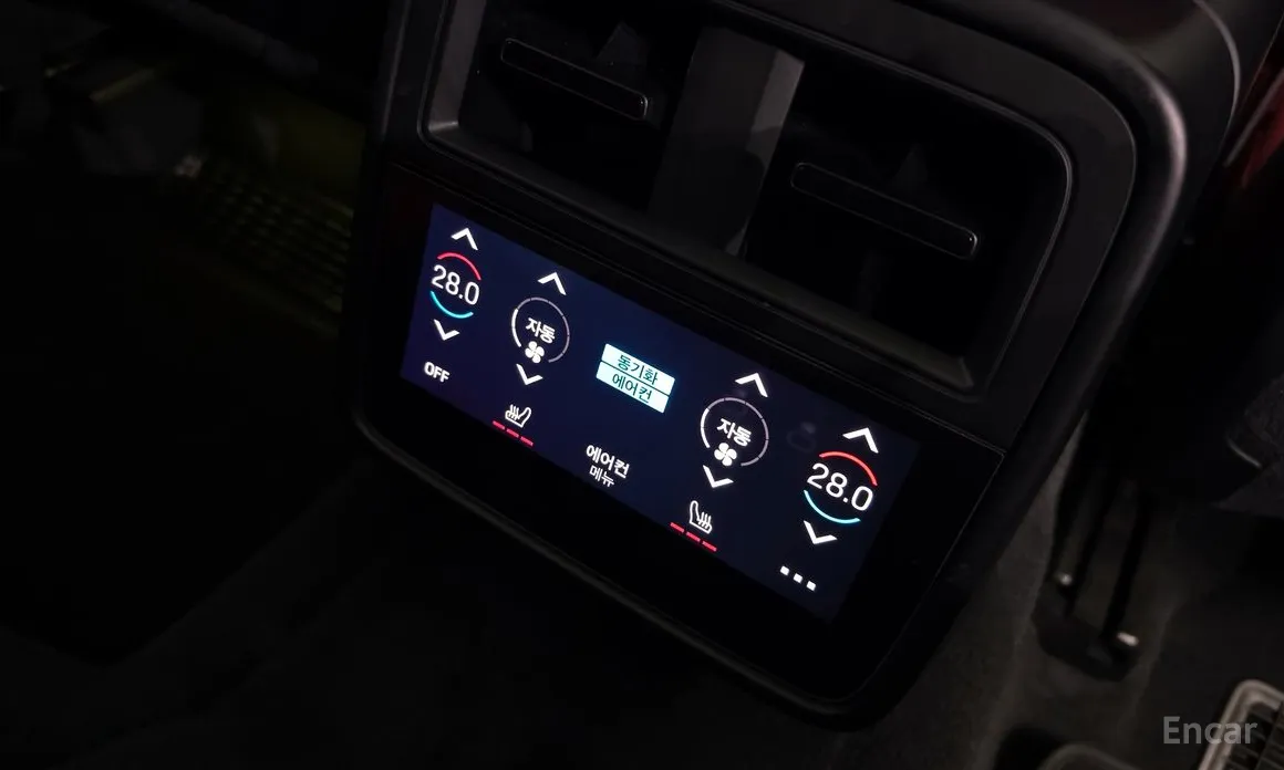 Фото 18 - Porsche Taycan