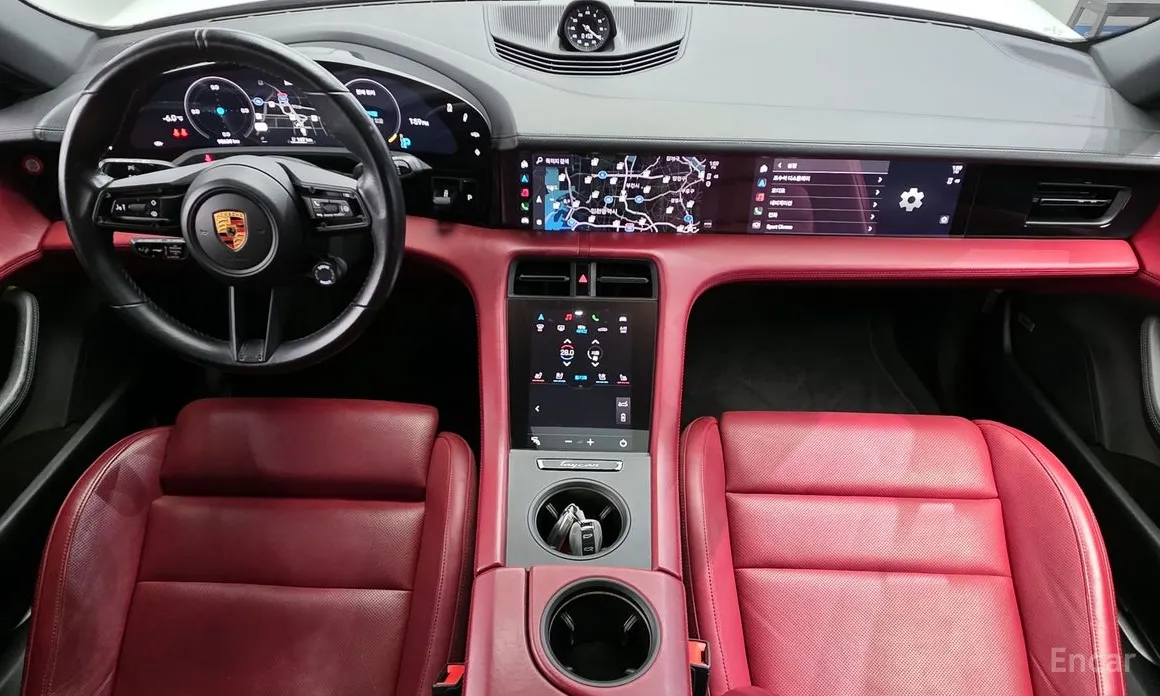 Фото 7 - Porsche Taycan