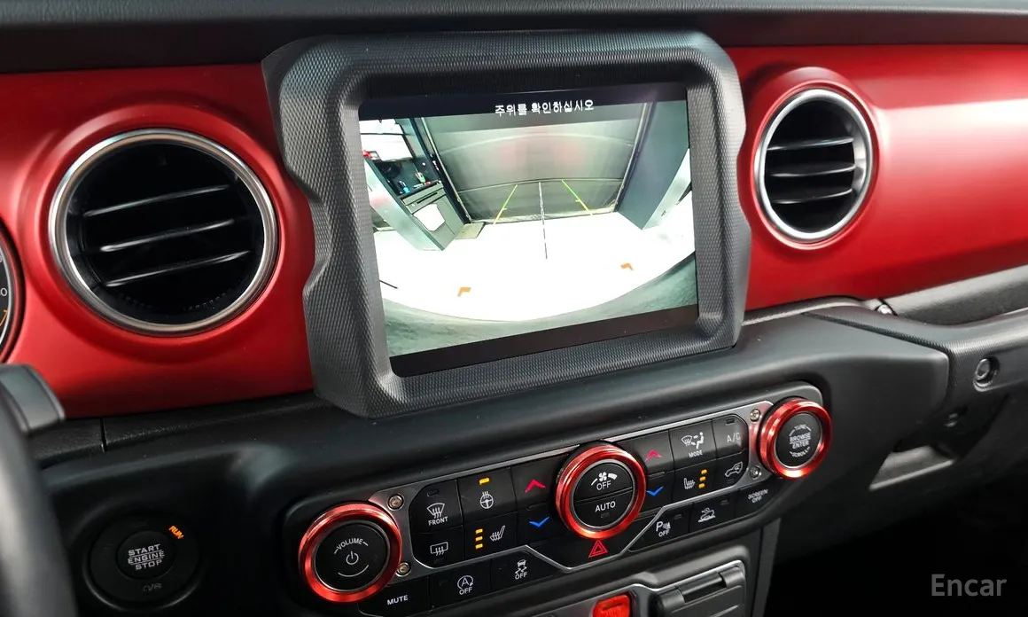 Фото 15 - Jeep Wrangler