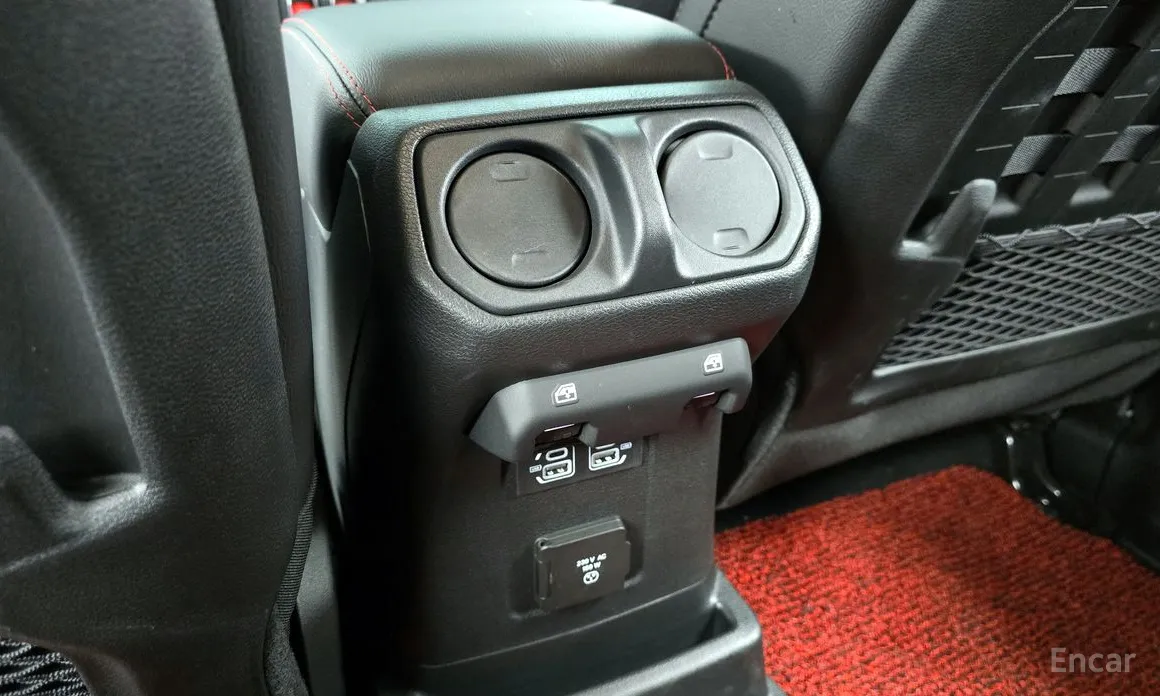 Фото 19 - Jeep Wrangler