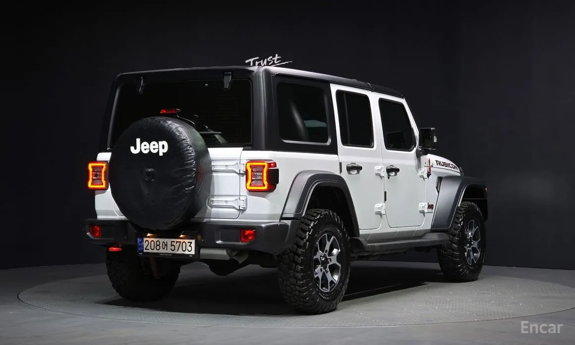 Фото 2 - Jeep Wrangler