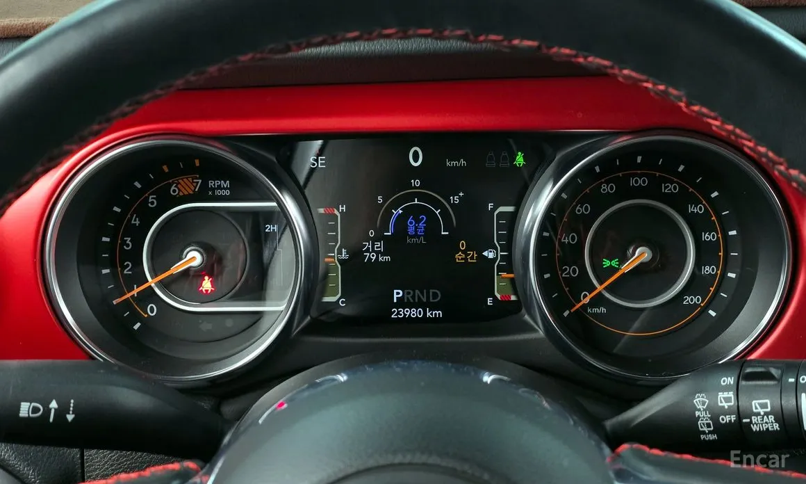 Фото 8 - Jeep Wrangler