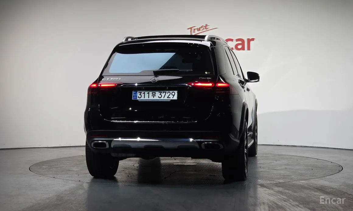 Фото 4 - Mercedes-Benz GLE-Class