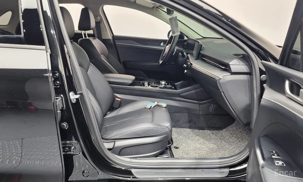 Фото 11 - Kia K5