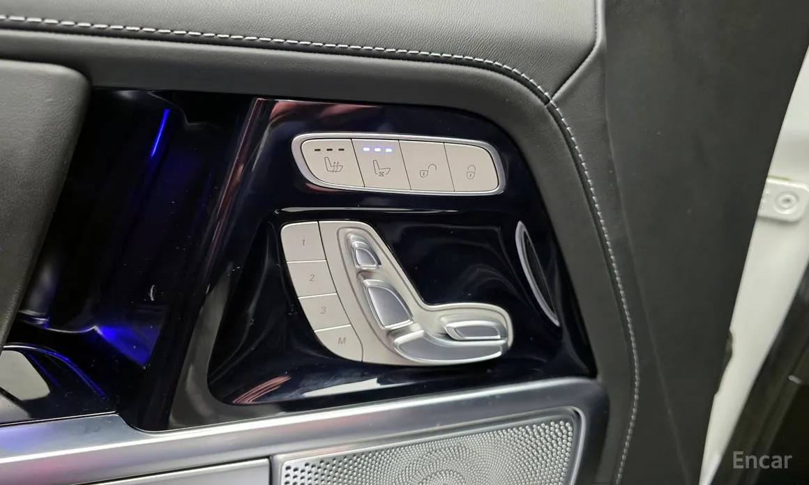 Фото 15 - Mercedes-Benz G-Class