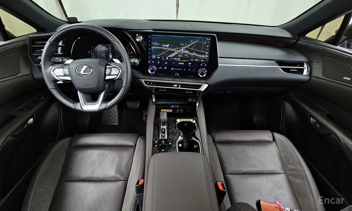 Фото 7 - Lexus RX