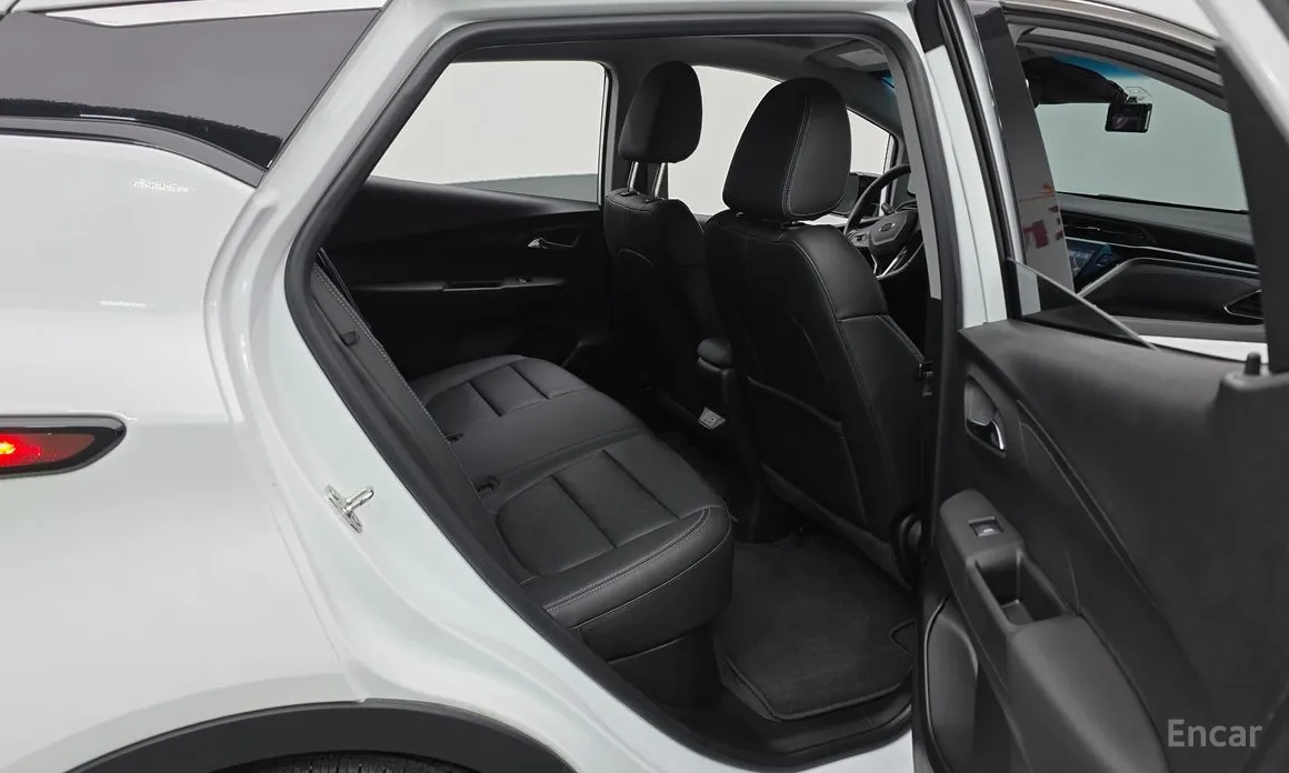 Фото 12 - Chevrolet Bolt EV