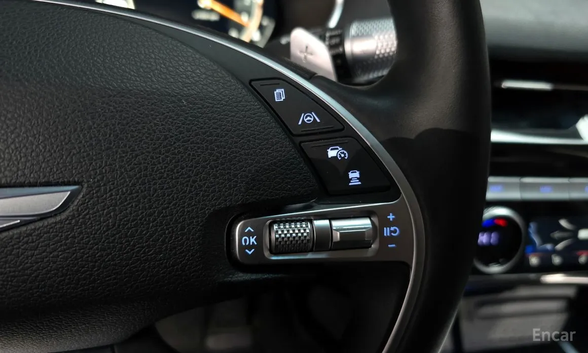 Фото 18 - Genesis G80