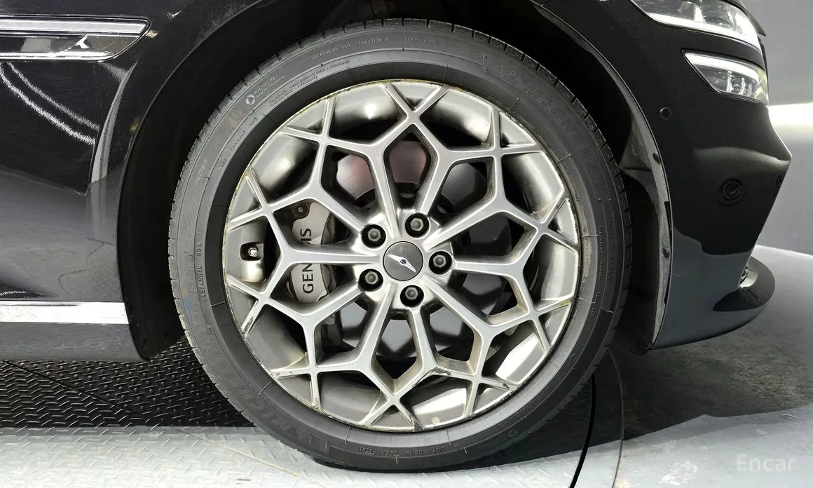 Фото 5 - Genesis G80