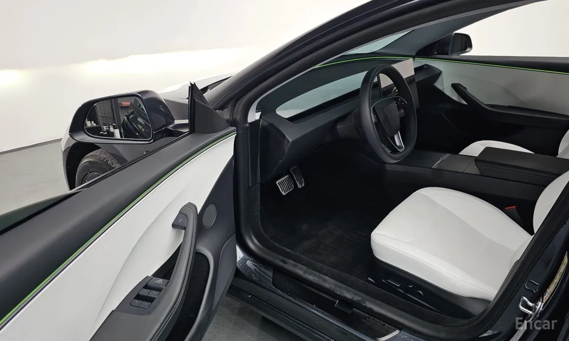 Фото 11 - Tesla Model 3