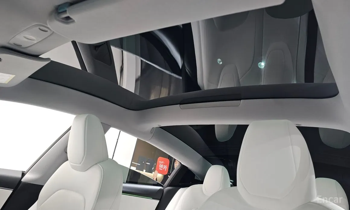 Фото 18 - Tesla Model 3