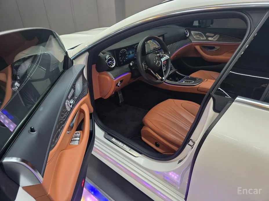 Фото 10 - Mercedes-Benz CLS-Class