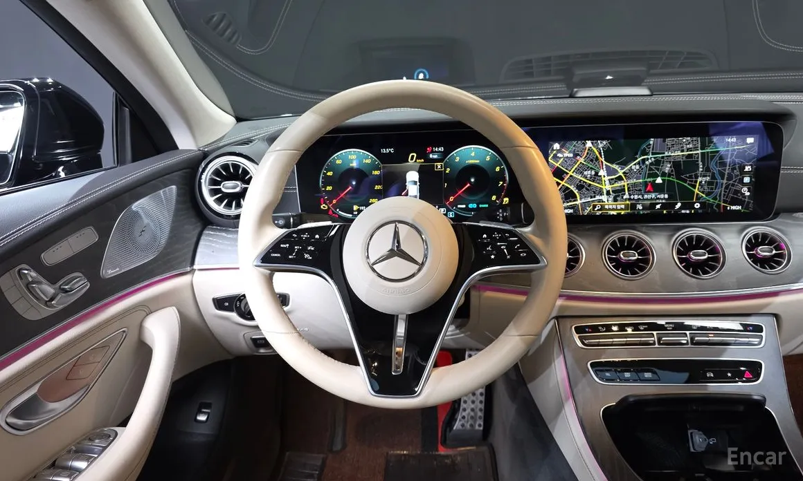 Фото 13 - Mercedes-Benz CLS-Class