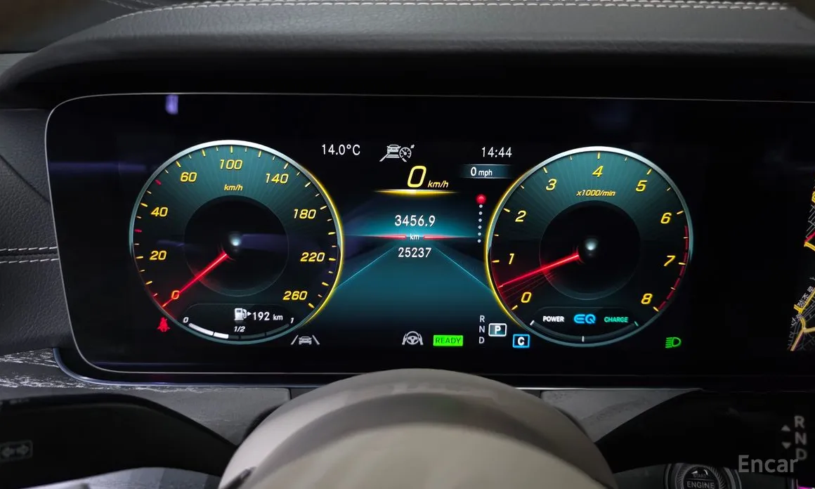 Фото 8 - Mercedes-Benz CLS-Class